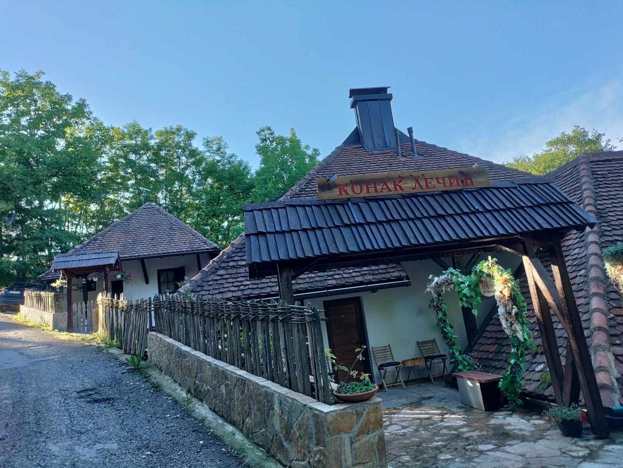 Konak Lecic Trsic Exterior photo